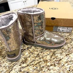 UGG Classic Short Sparkles Boots
